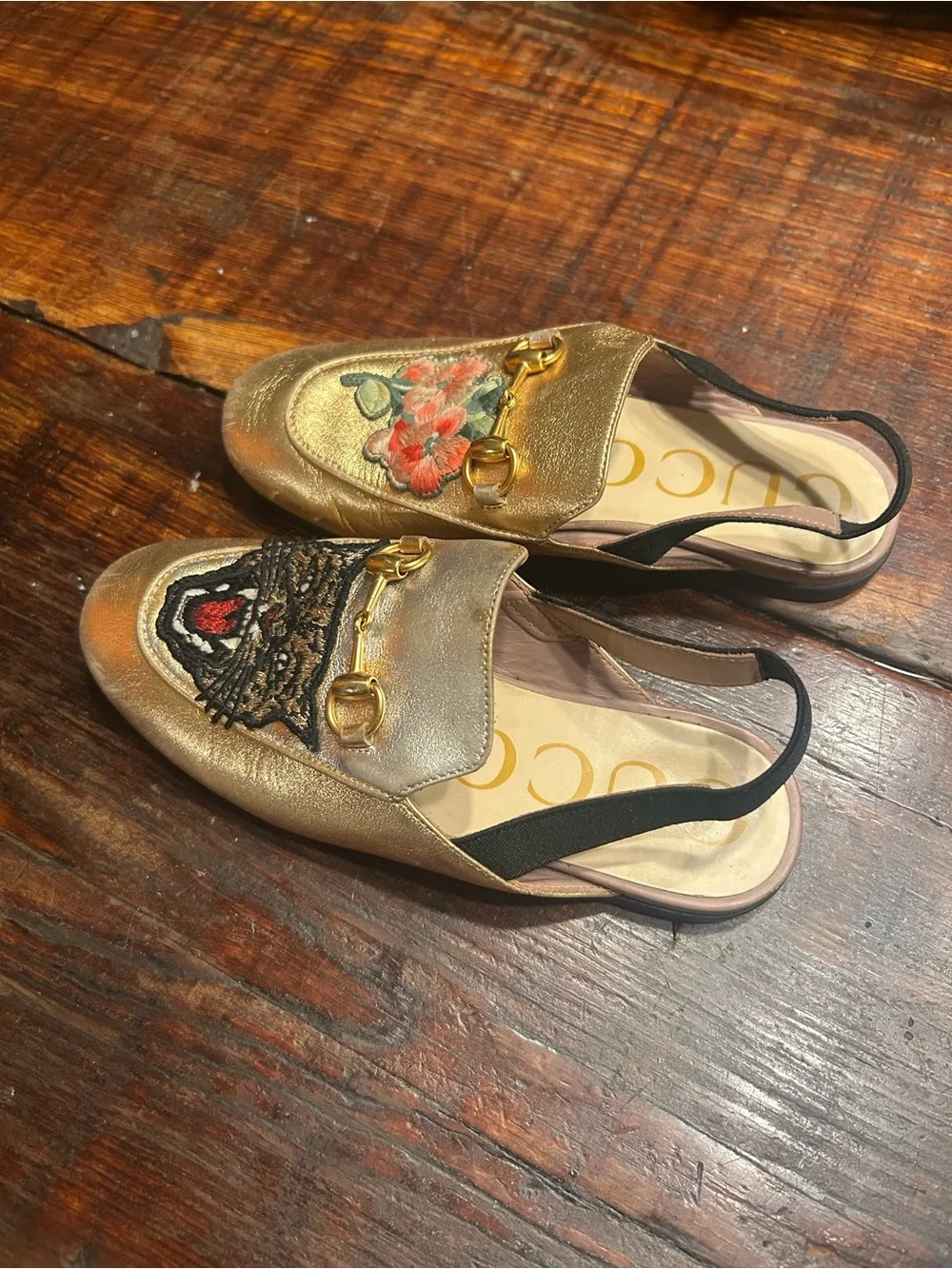 Gucci Girls Princeton Gold Leather Slingback Mules with Mismatched Motifs